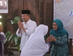 Bupati Pemalang Pesan Jamaah Haji: Jaga Nama Baik Bangsa dan Daerah di Tanah Suci   
