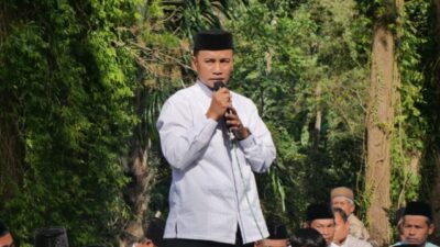Kepala Desa Beluk (Rinto) Berpidato dihadapan Masyarakat