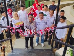 Resmikan Tangga Utama Pasar Randudongkal Rizal Bawazier Tegaskan Komitmen Revitalisasi Pasar di Pemalang