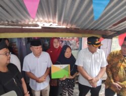 Wabup Nurkholes Serahkan Bantuan RTLH Dari Baznaz Pemalang