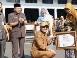 Bupati Pemalang Serahkan Penghargaan Nasional, Dorong ASN Wujudkan Pemalang yang Resik dan Hijau