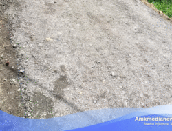 Pengerjaan Jalan Desa Dimulai, Warga Pertanyakan Transparansi dan Prioritas Perbaikan