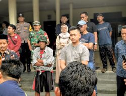 Kharis Munawir Temui Massa dan Tegaskan Komitmen Transparansi Sejak Awal