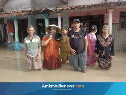 Slamet Ramuji Legislator PKB Terjun Langsung Pantai Pesisir Pemalang Yang Terkepung Banjir Luapan Comal 