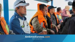 Melawan Arus di Secara Anakan, Saat Sekda Jateng “Mencicipi” Lelahnya Jadi Guru