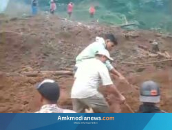 Longsor Desa Bongas, Dua Warga DilaporkanHilang Tertimbun
