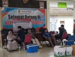 Antusiasme Warga Warnai Donor Darah di Pendopo Kecamatan Warungpring