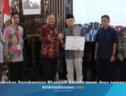 Borong Ratusan Juta! Desa Penggarit Sabet Gelar Terbaik di Penghargaan Rhapsodi Pemalang ​PEMALANG