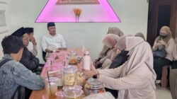 Pengajar MI Tahfidzul Qur’an Al Hidayah Dukung Program Warung Makan Gratis AMK