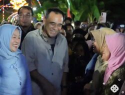 Buka Festival Gebyar Lampu Merah Putih di Comal, Plt. Bupati Pemalang Puji Kreativitas Warga Desa Kandang