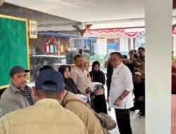Camat Belik Dampingi Plt Bupati Pemalang Salurkan Bantuan untuk Pedagang Terdampak Kebakaran Pasar